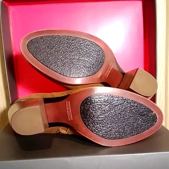 VINCE CAMUTO ankle Boots sz 9 - Picture 4 of 5